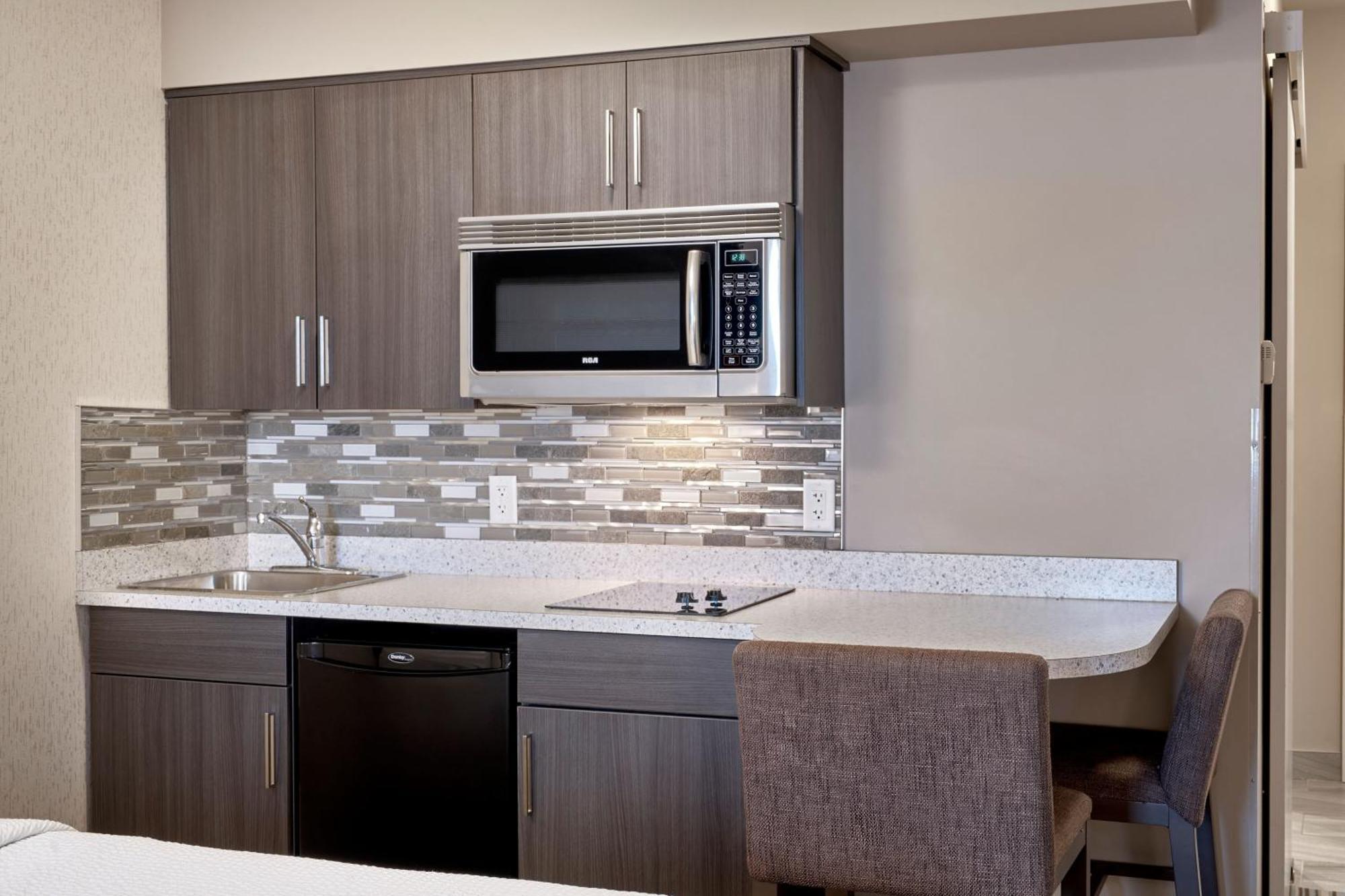 Fairfield Inn & Suites By Marriott Airdrie Exterior foto