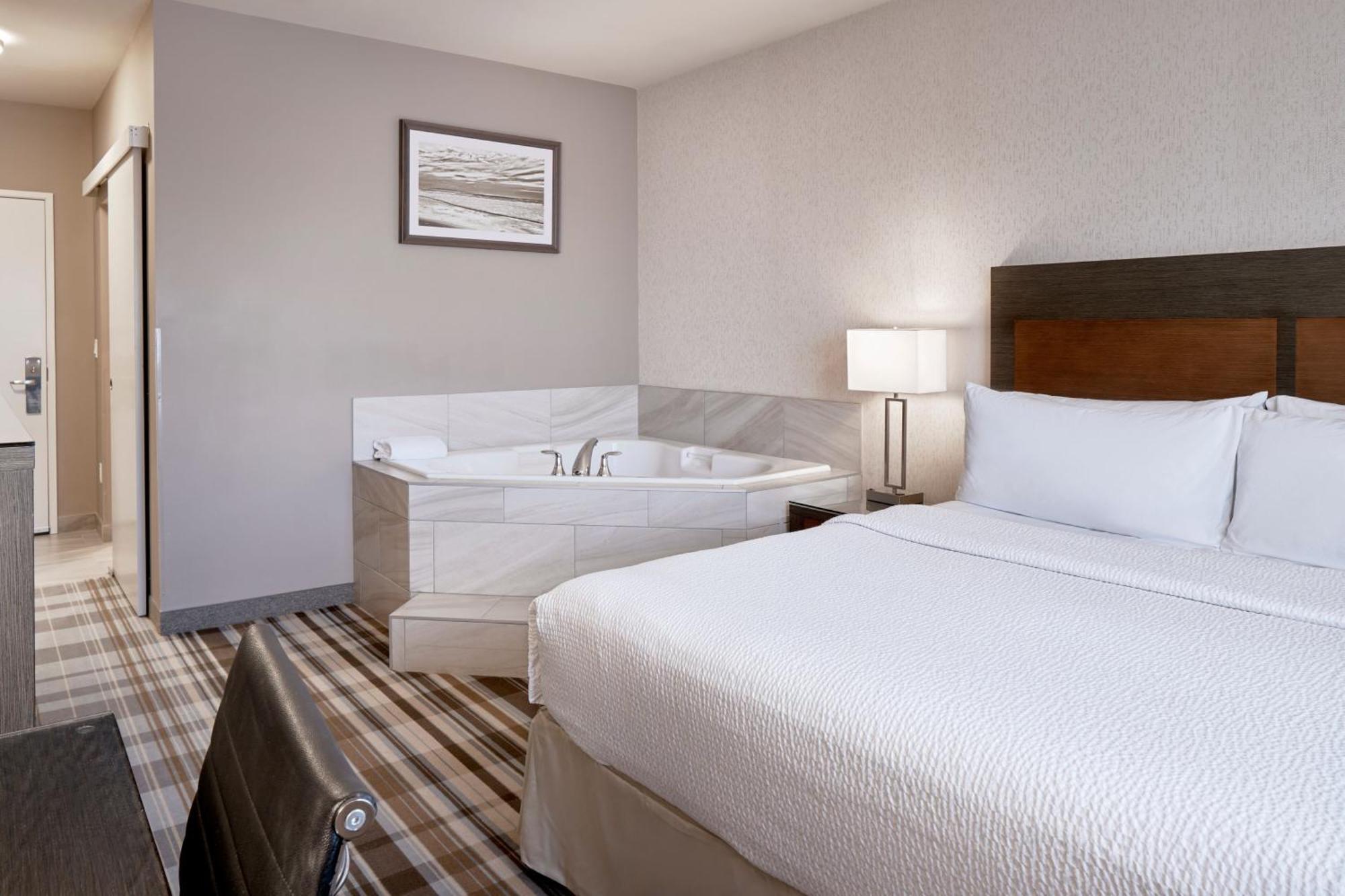Fairfield Inn & Suites By Marriott Airdrie Exterior foto